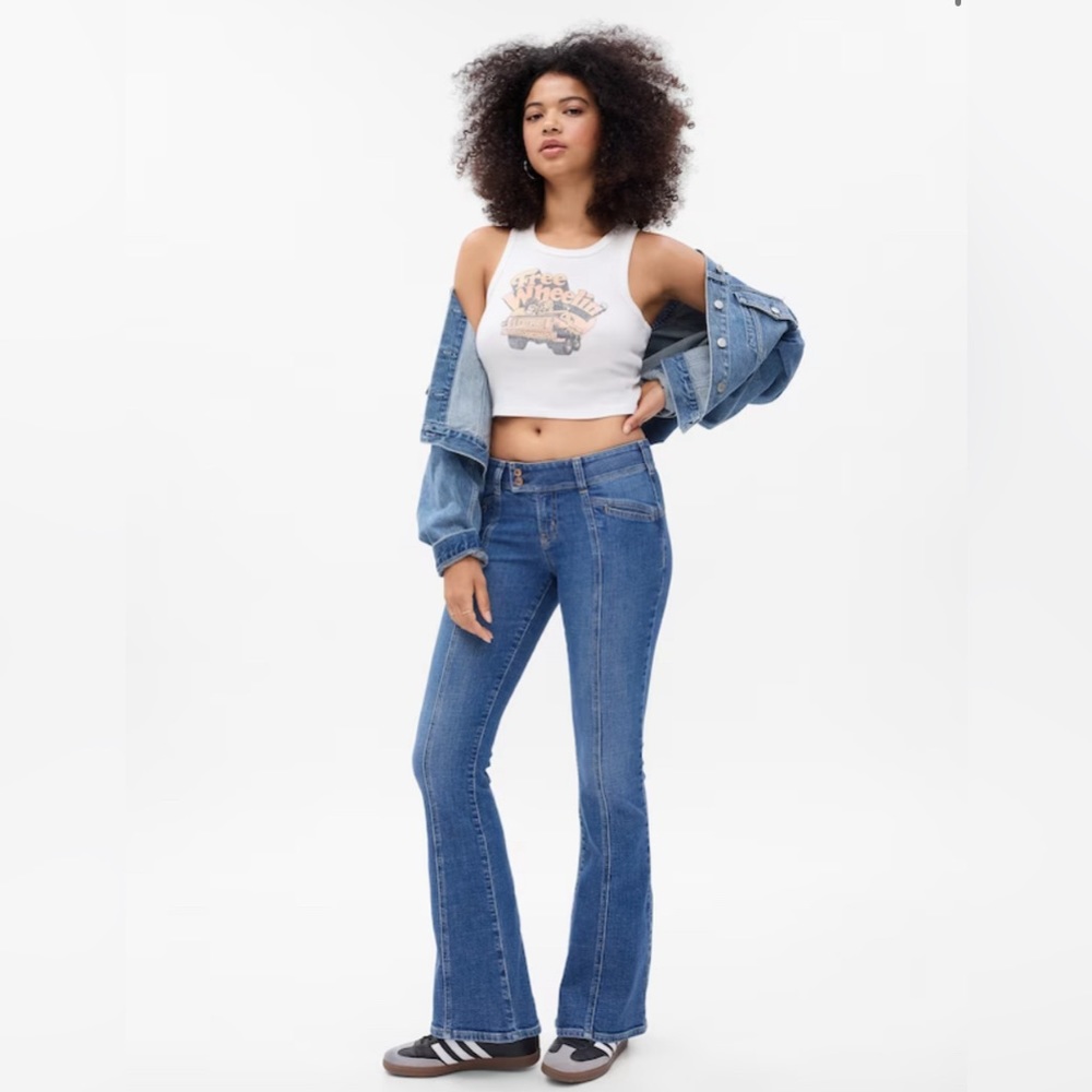 GAP NWT Low Rise Y2K Flare‎ Jeans - Medium Indigo